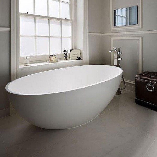 Bathtub Refinishing: Exploring Different Methods and When to Replace Your Tub 